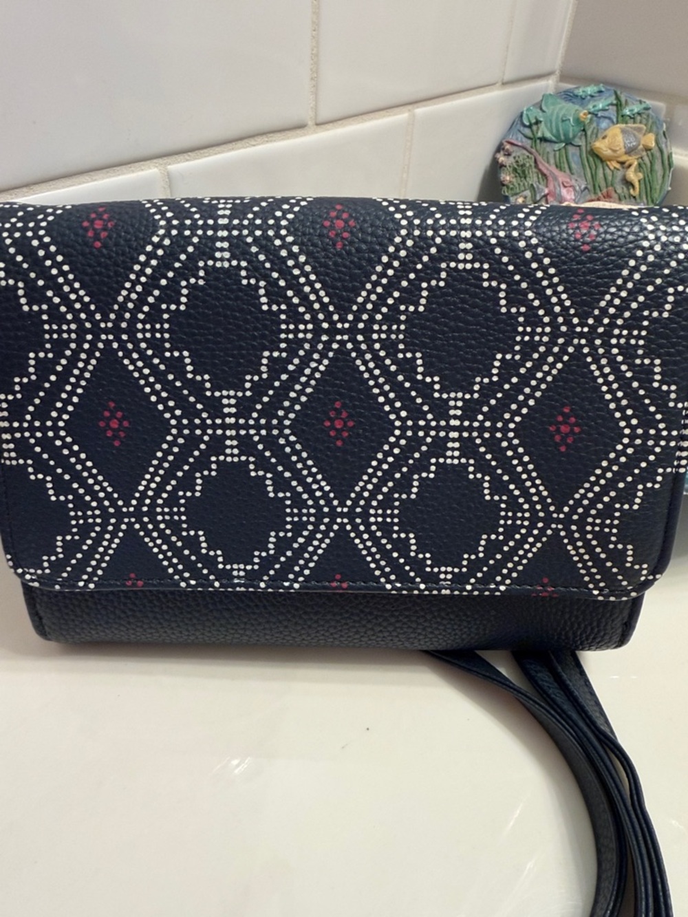 thirty-one Navy Crossbody Limited Edition -NWOT - Picture 2 of 7